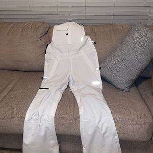 Brand DC snow suit